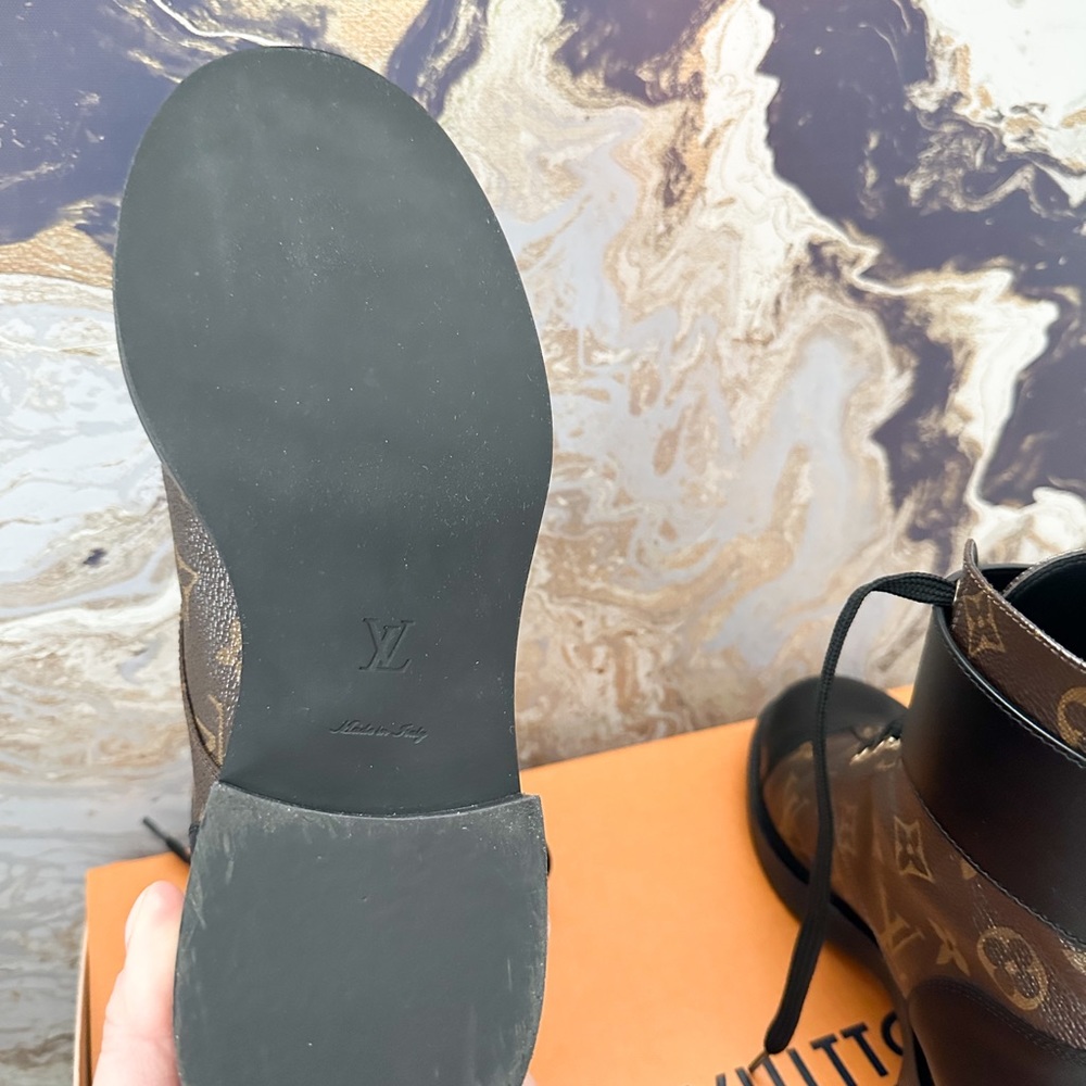 Louis Vuitton Monogram Wonderland Twist Flat Ranger Combat Boots - Picture 9 of 11